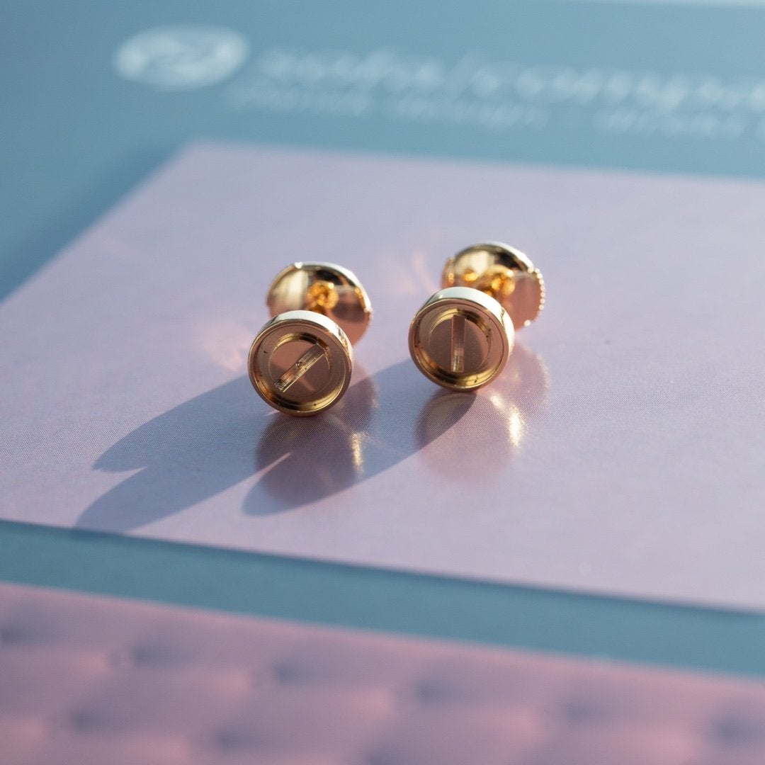[エターナルジュエリー] LOVEピアス ピンクゴールド 10MM