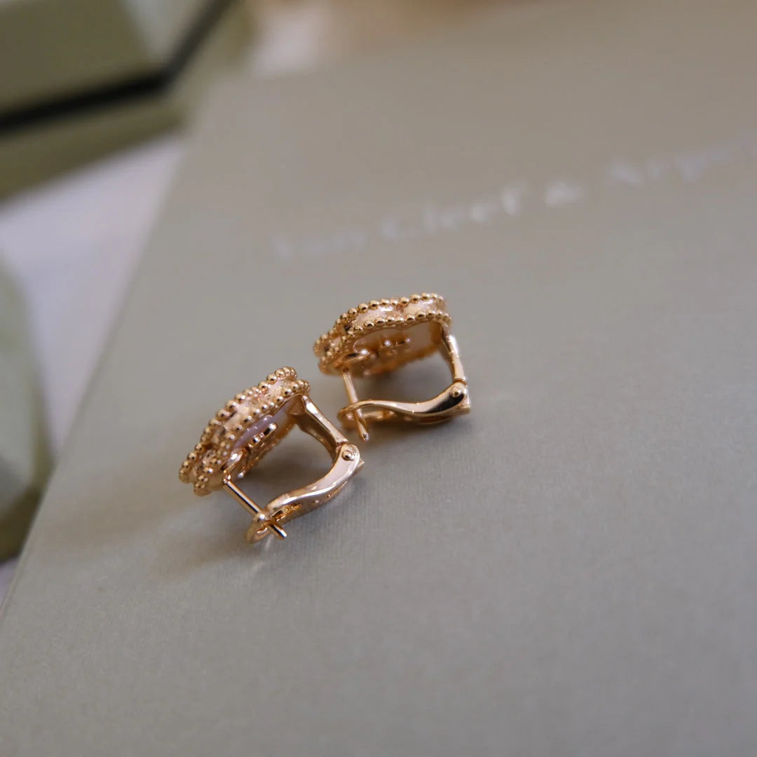 [Eternal Jewelry]LUCKY WHITE MOP EARRINGS