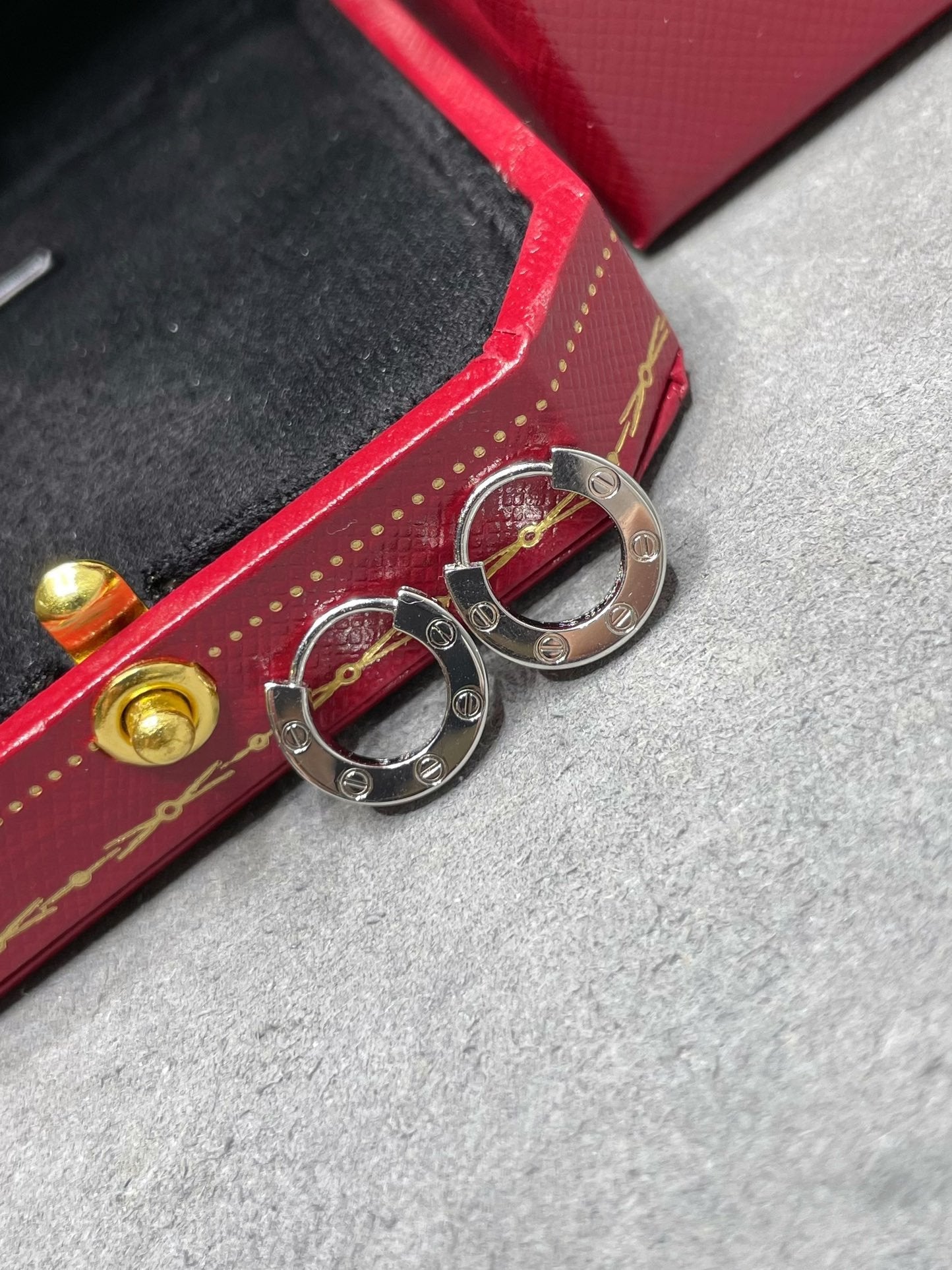 [Eternal Jewelry]LOVE MINI EARRINGS