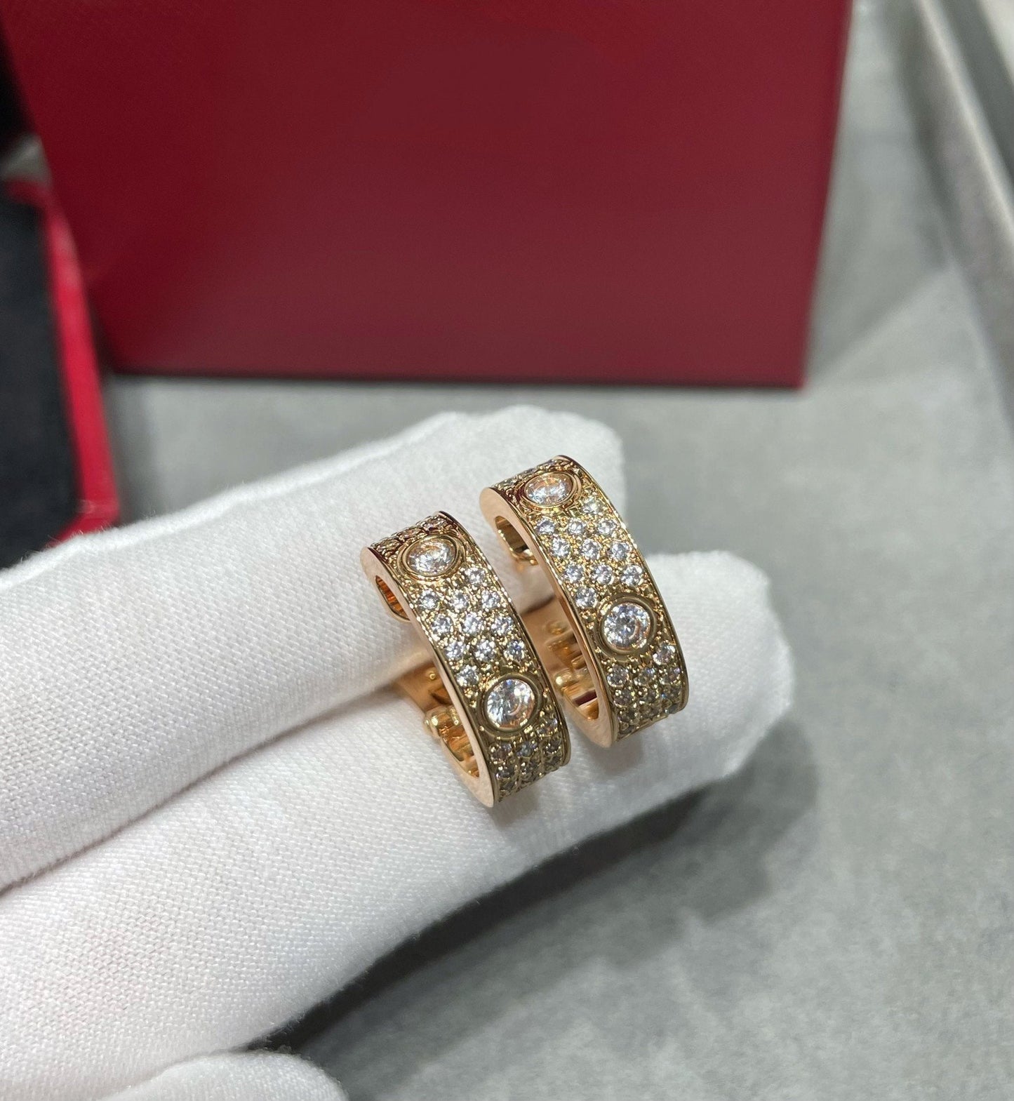 [Eternal Jewelry]LOVE 5.5MM DIAMOND PAVED EARRINGS