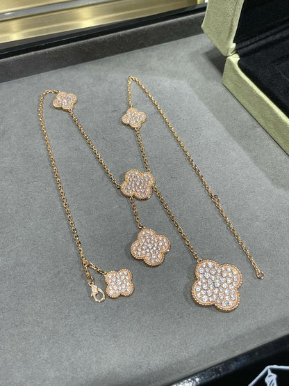 [エターナルジュエリー] クローバー6モチーフ ダイヤモンド パヴェネックレス