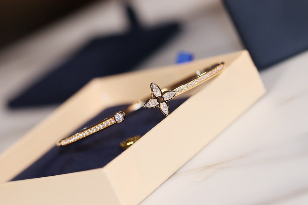 [Eternal Jewelry]IDYLLE GOLD OPEN BRACELET DIAMOND PAVED