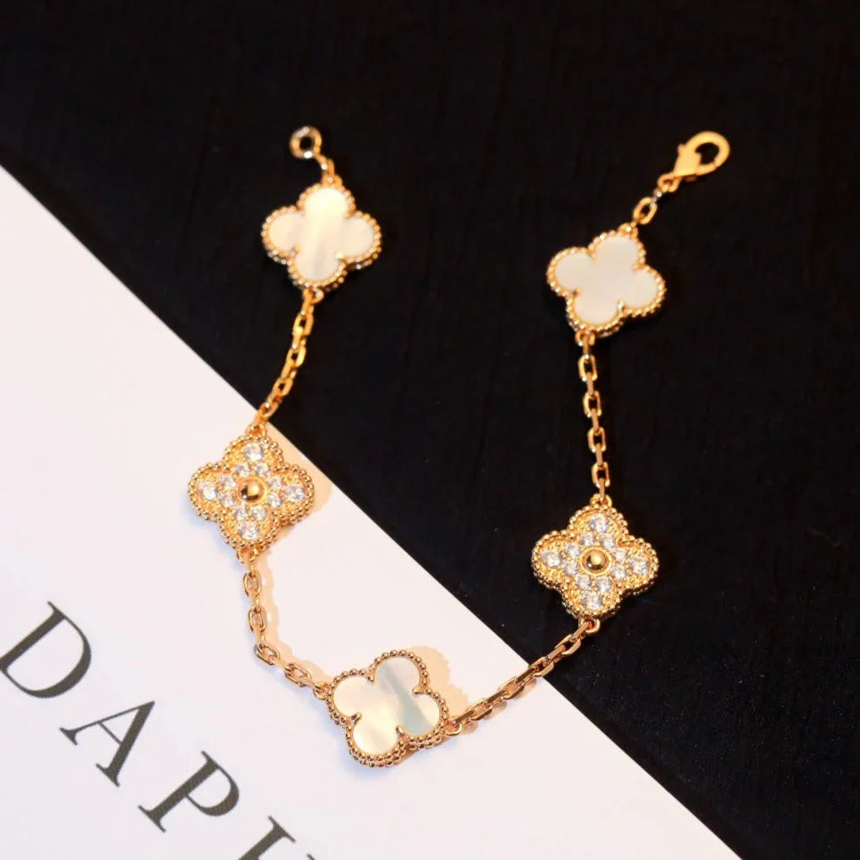 [Eternal Jewelry]CLOVER WHITE PEARL MOP 5 MOTIF BRACELET COLLECTION