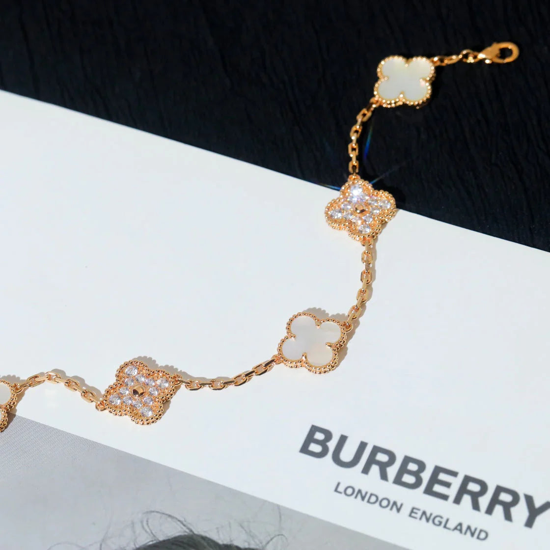 [Eternal Jewelry]CLOVER WHITE PEARL MOP 5 MOTIF BRACELET COLLECTION