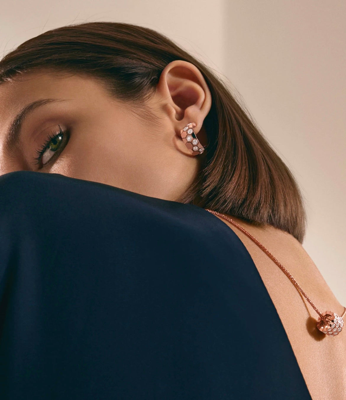 [Eternal Jewelry]BEE LOVE DIAMOND HOOP EARRINGS
