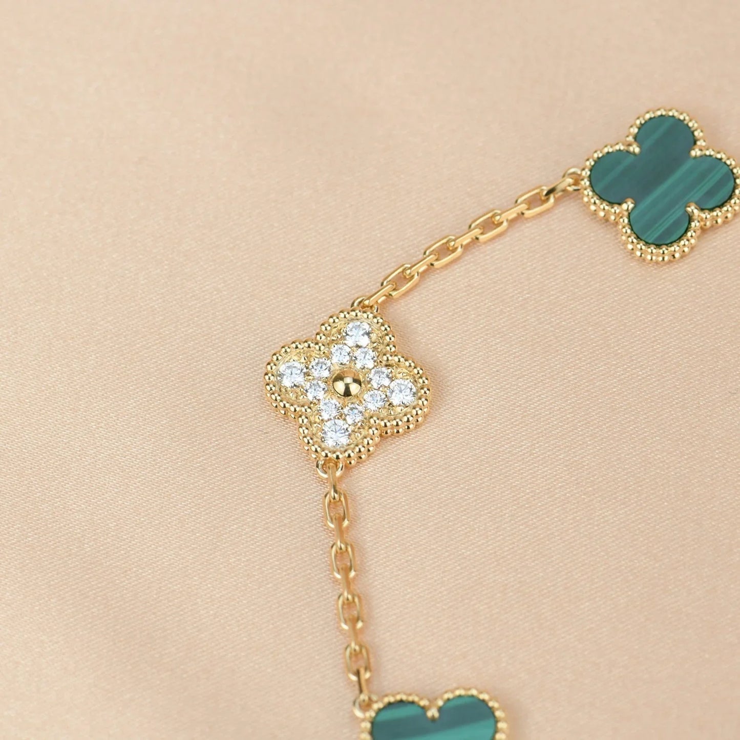 [Eternal Jewelry] CLOVER 5 MOTIF MALACHITE BRACELET COLLECTION