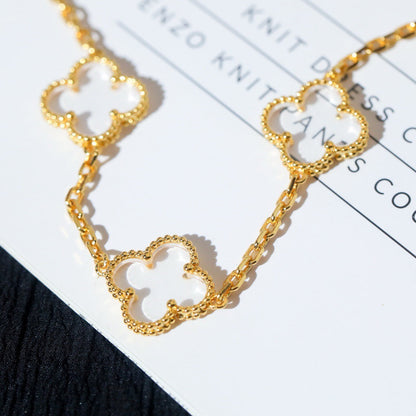[Eternal Jewelry]CLOVER 5 MOTIF ROCK CRYSTAL BRACELET