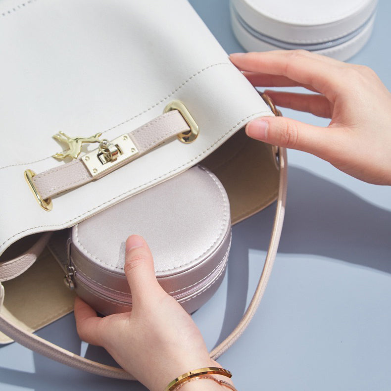 革製丸型ジュエリーボックス 旅行用ポータブルジュエリー収納ボックス