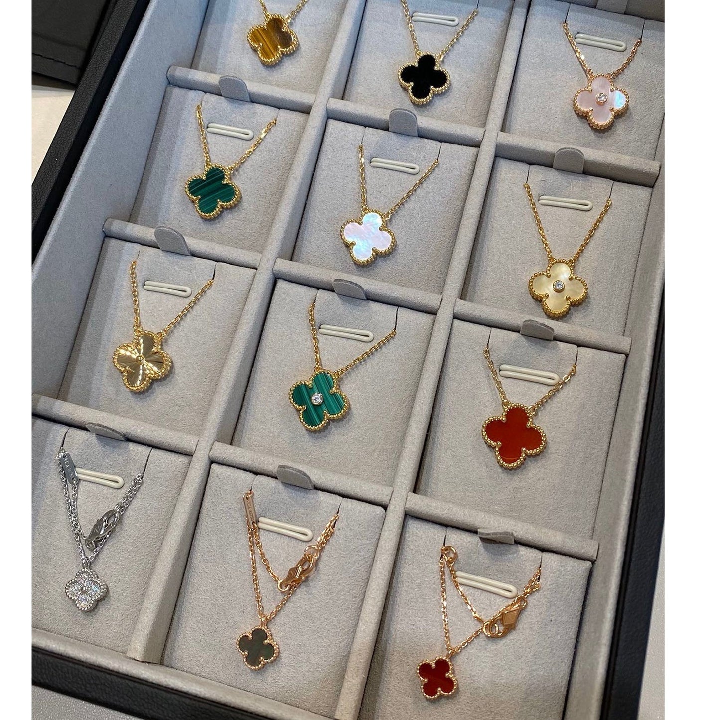 [Eternal Jewelry]CLOVER 15MM CARNELIAN SINGLE FLOWER NECKLACE