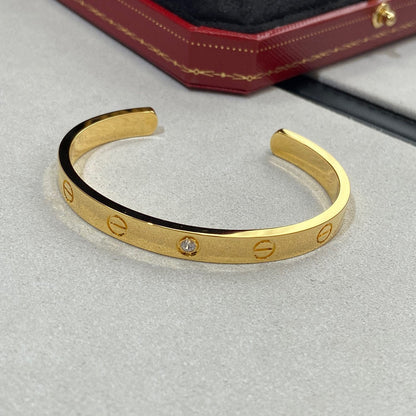 [エターナルジュエリー] LOVE ブレスレット 6.1MM 1 ダイヤモンド オープンカフ