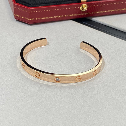 [エターナルジュエリー] LOVE ブレスレット 6.1MM 1 ダイヤモンド オープンカフ