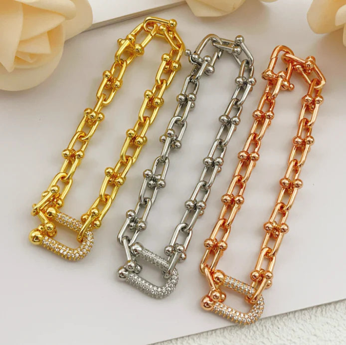 [Eternal jewelry] TF HORSESHOE BUCKLE DIAMOND BRACELET