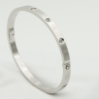 [エターナルジュエリー] LOVE ブレスレット 3.65MM 10Pダイヤ