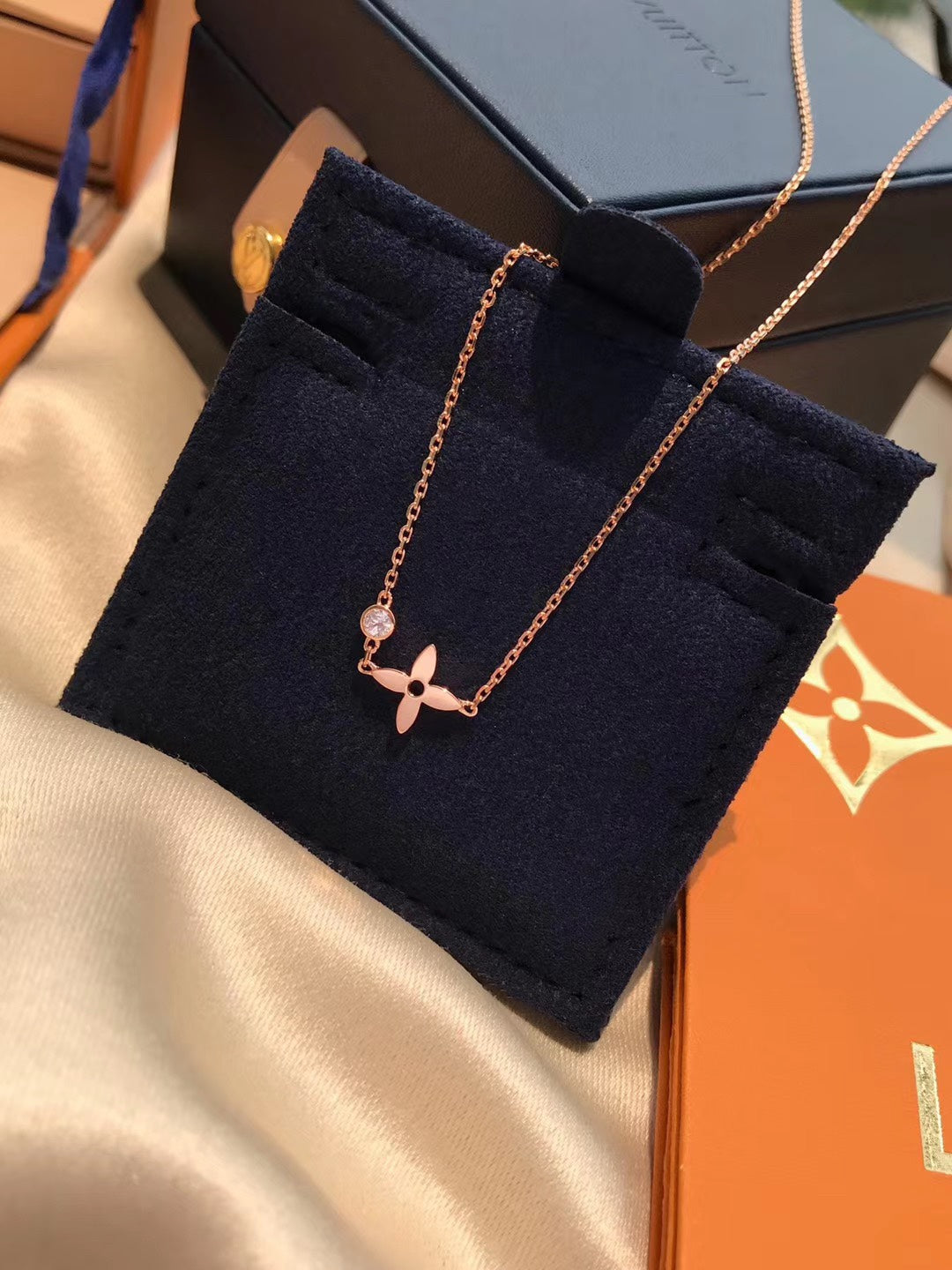 [Eternal Jewelry]BLOSSOM PENDANT PINK GOLD AND DIAMOND