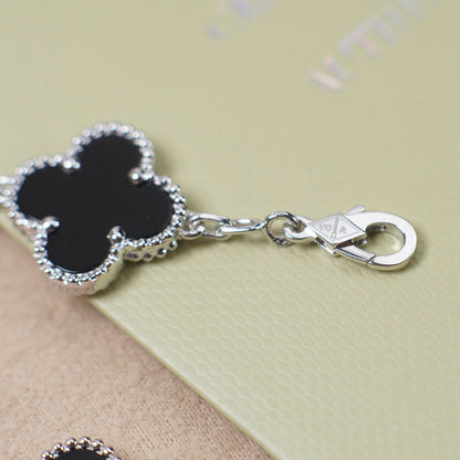 [Eternal Jewelry] CLOVER 5 MOTIF ONYXS BRACELET COLLECTION