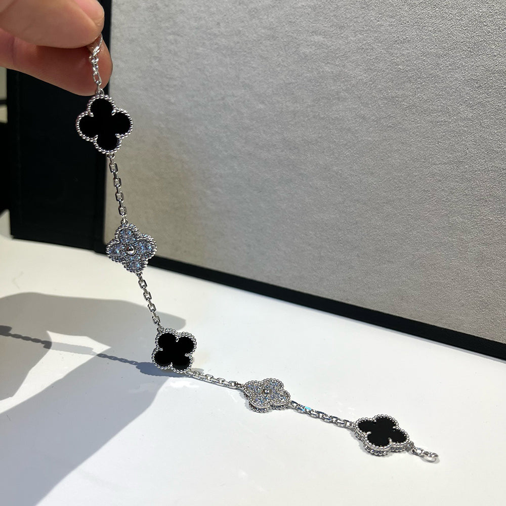 [Eternal Jewelry] CLOVER 5 MOTIF ONYXS BRACELET COLLECTION
