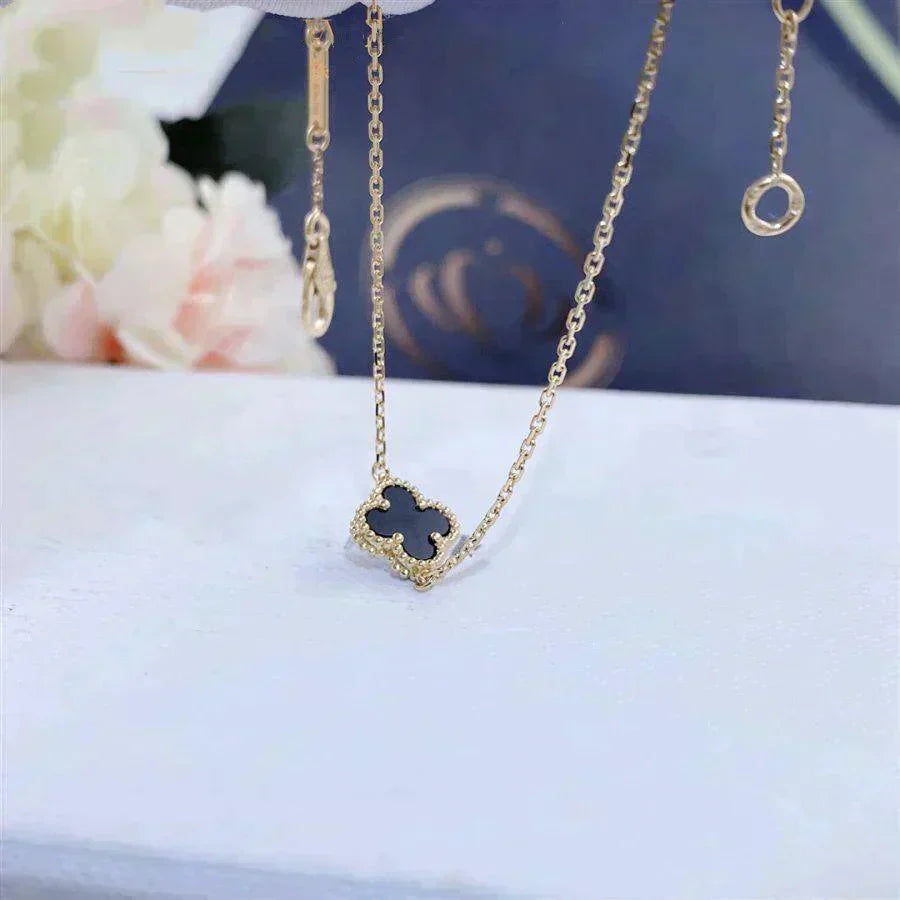[Eternal Jewelry]CLOVER ONYX SINGLE FLOWER BRACELET