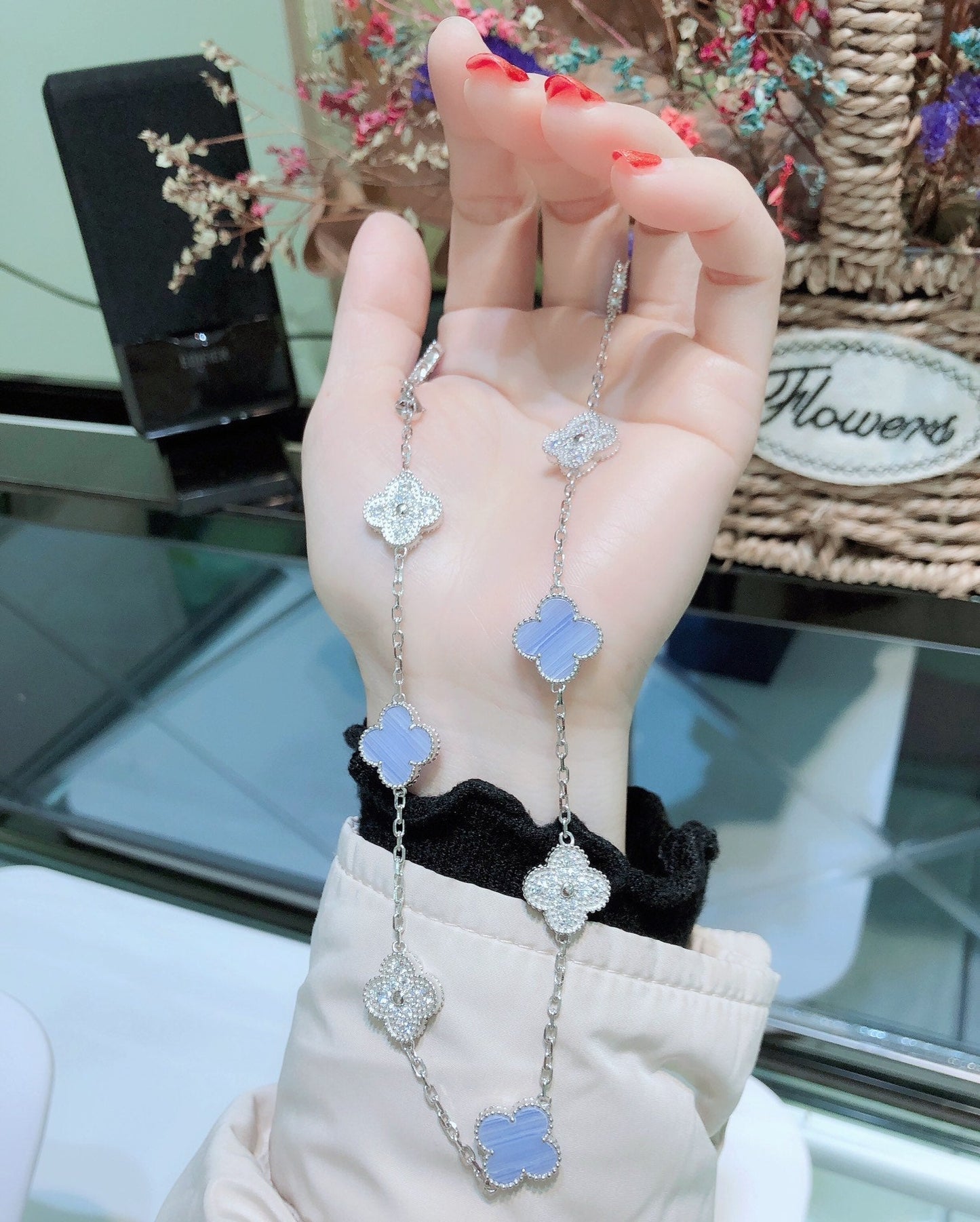[Eternal Jewelry]CLOVER 10 MOTIFS CHALCEDONY DIAMONDS SILVER NECKLACE